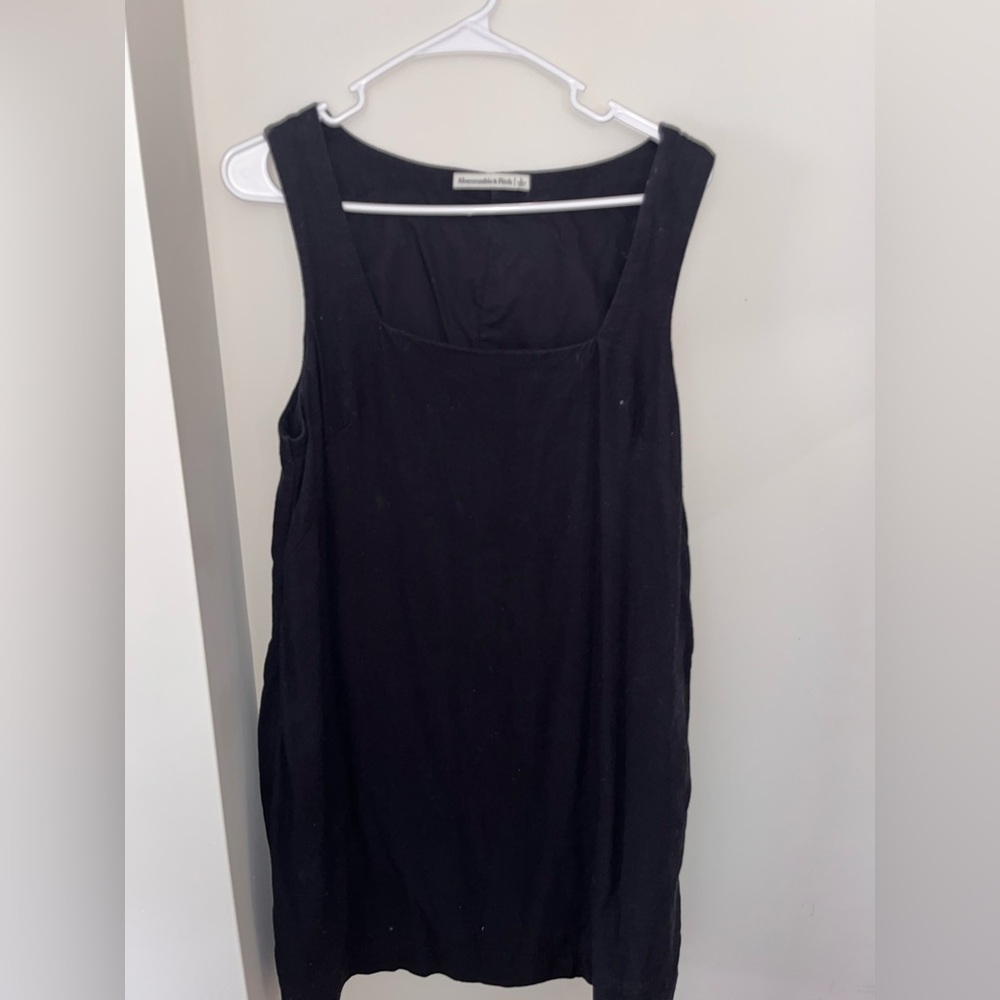 Abercrombie Black Square Neck mini